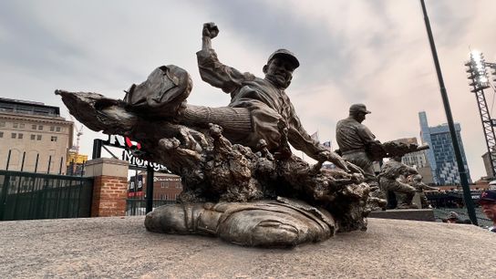 Pirates vs. Tigers, 5:40 p.m. taken in Detroit. Photo by CHRIS HALICKE / DKPS